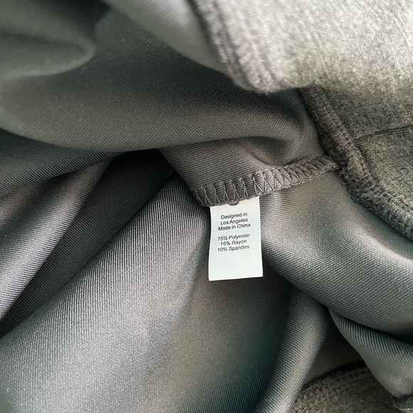 Rae Mode Point Crew Neck Sweatshirt - Picture 5 of 6